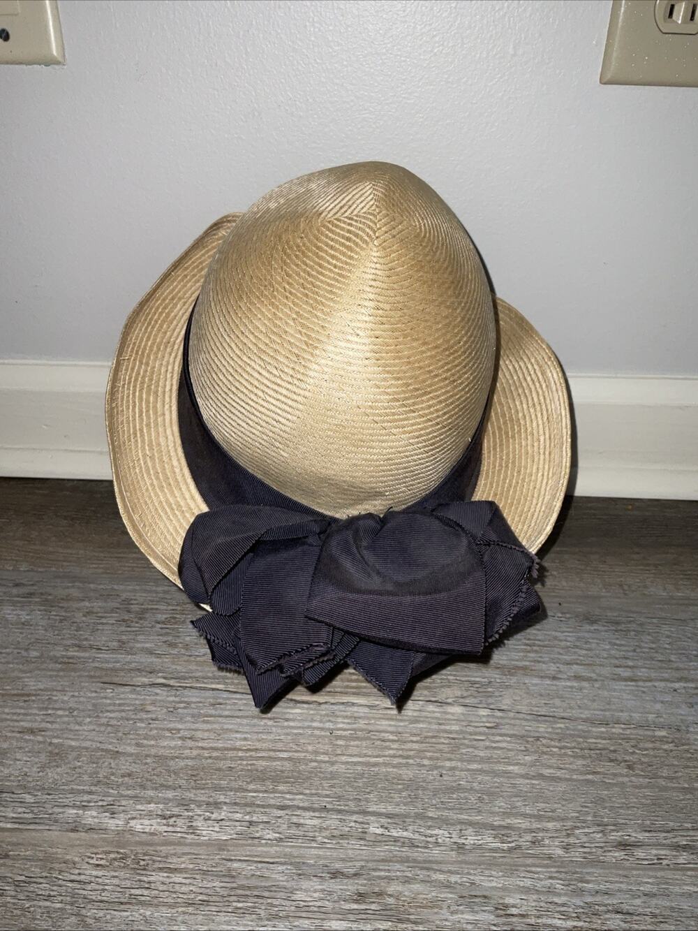 VTG VINTAGE MR JOHN CLASSIC NEW YORK WOMENS HAT & BOW